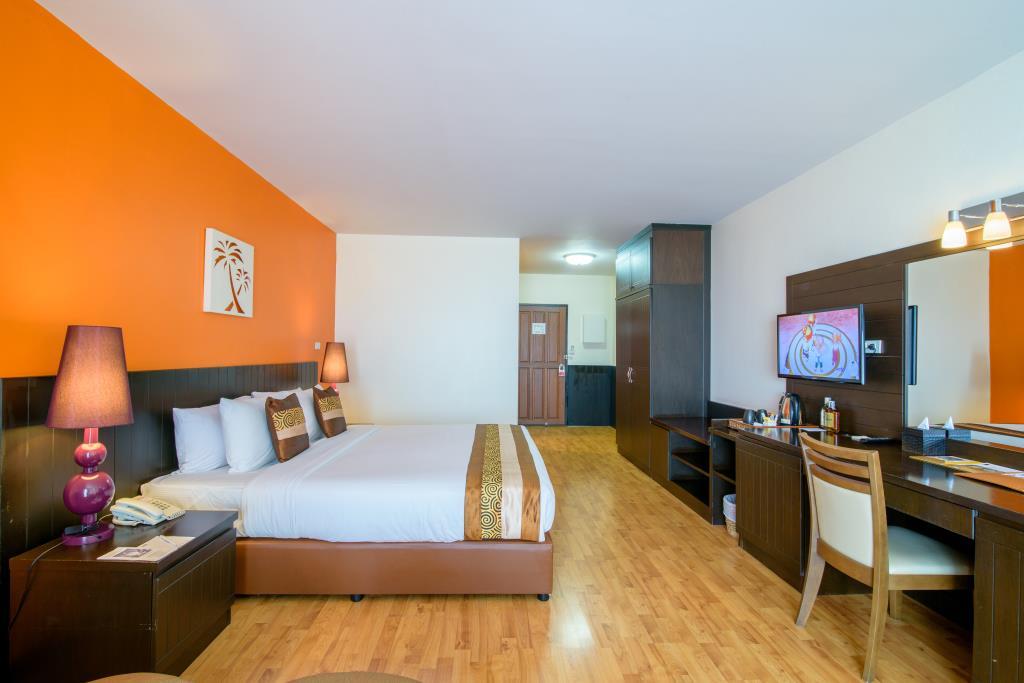 Golden Beach Cha-Am Hotel Ngoại thất bức ảnh