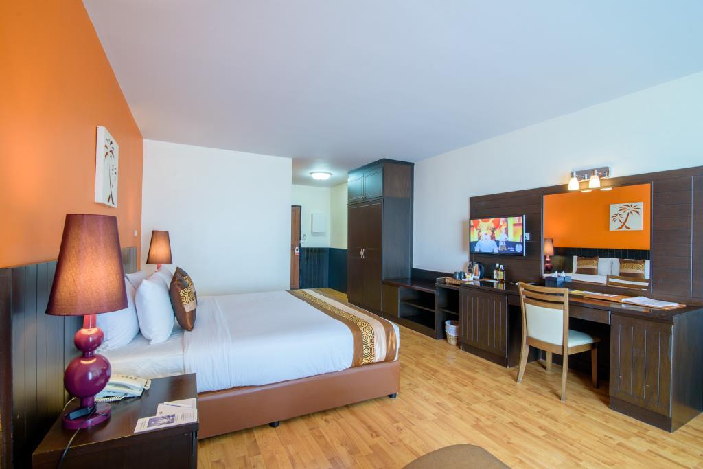 Golden Beach Cha-Am Hotel Ngoại thất bức ảnh